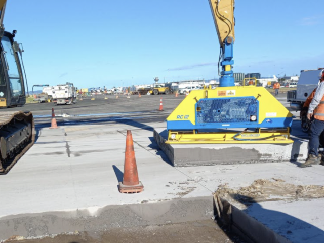 Innovation in lifting Auckland Airport vacuum grab